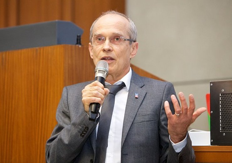 Dean Gerald Steinhardt welcoming the guests of the 2015 Vienna Gödel Lecture. — Picture: Nadja Meister / TU Wien Informatics