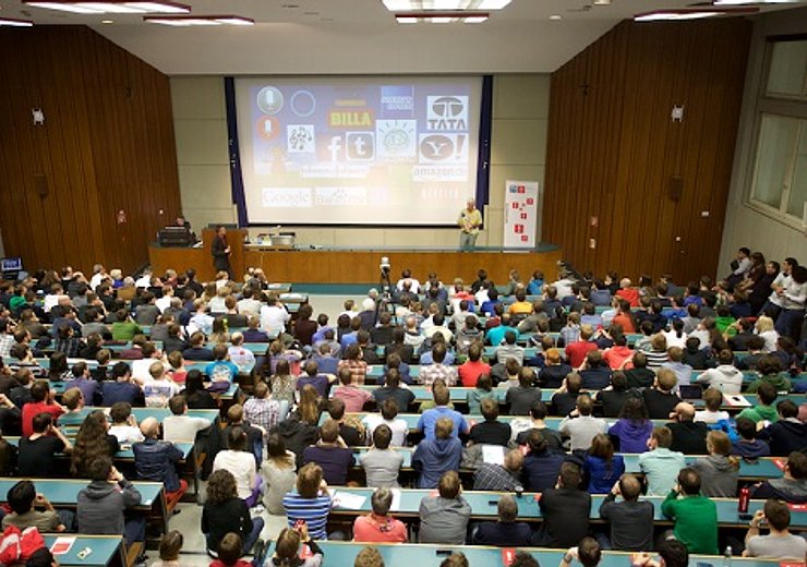 The Vienna Gödel Lecture with Peter Norvig attracted many listeners. — Picture: Nadja Meister / TU Wien Informatics
