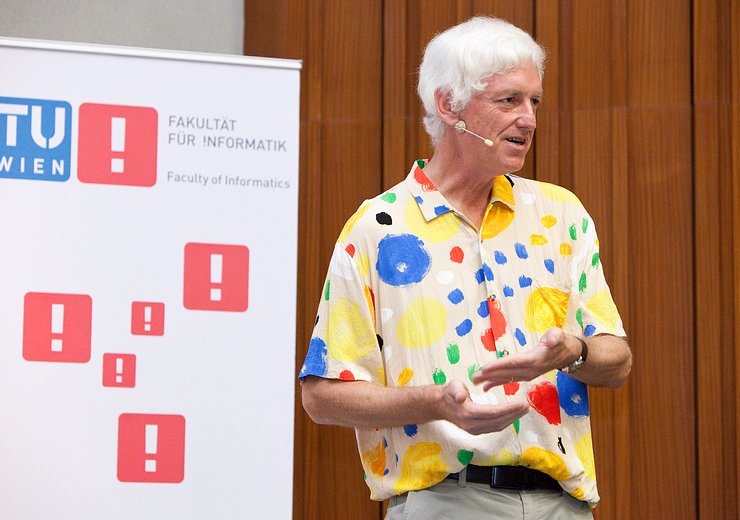 Peter Norvig at the Vienna Gödel Lecture 2015.