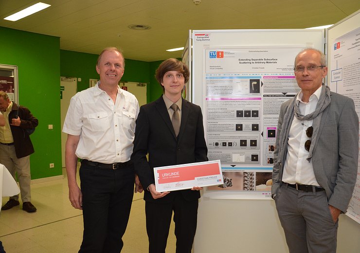 Der Distinguished Young Alumnus-Award der Fakultät für Informatik ging an Christian Freude (im Bild mit Institutsvorstand Werner Purgathofer und Dekan Gerald Steinhardt) — Picture: TU Wien Informatics