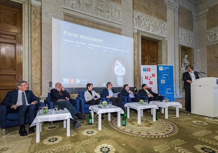 Kurt Matyas, Hannes Werthner, Sabine Herlitschka, Ulrich Schmid, Thomas Henzinger, Sunil Prabhakar, Christian Huemer (v.l.n.r.) — Picture: Jan Gott / TU Wien Informatics