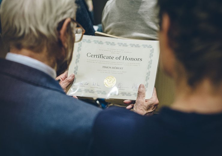 Bachelor with Honors-Zertifikat