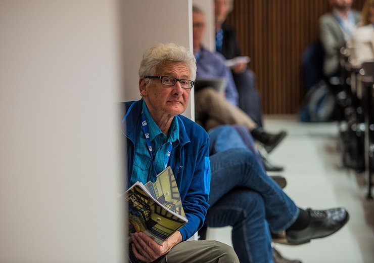 DigHum2019, Hans Akkermans (VU Amsterdam) explained ”The Internet as a Global Commons and the Design of TechnoSociality”. — Picture: Arnold Mike / TU Wien Informatics