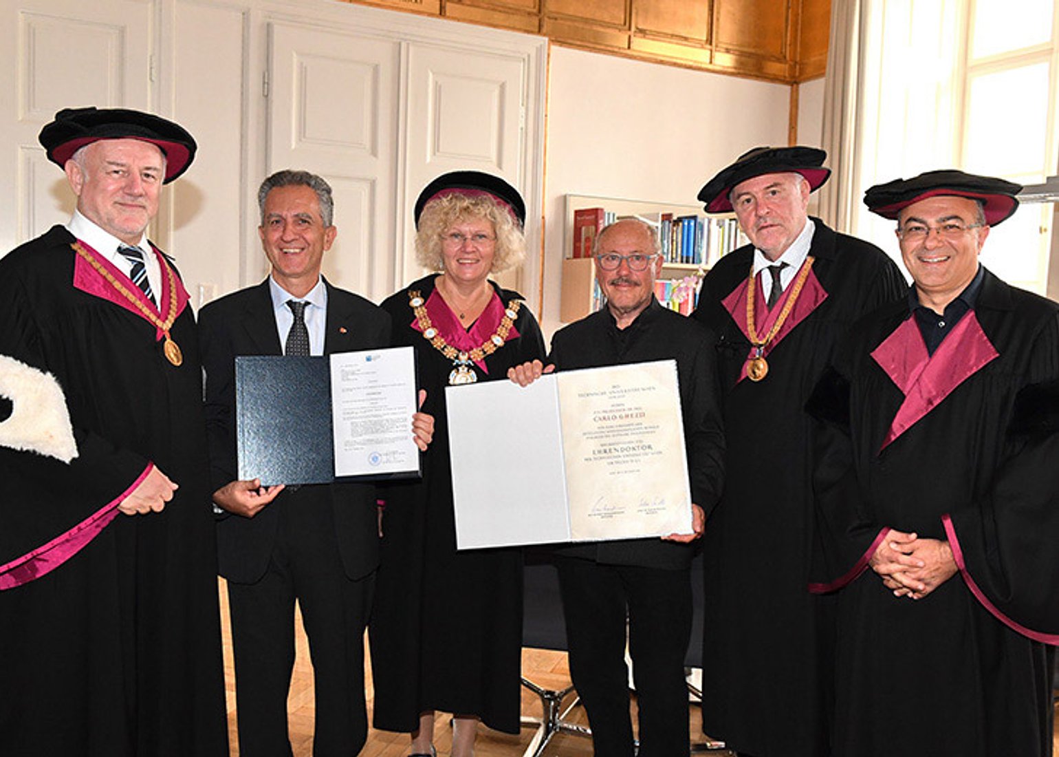 Vice-Rector Josef Eberhardsteiner, Nicola Leone, Rector Sabine Seidler, Carlo Ghezzi, Dean Hannes Werthner, Schahram Dustdar (l.t.r).