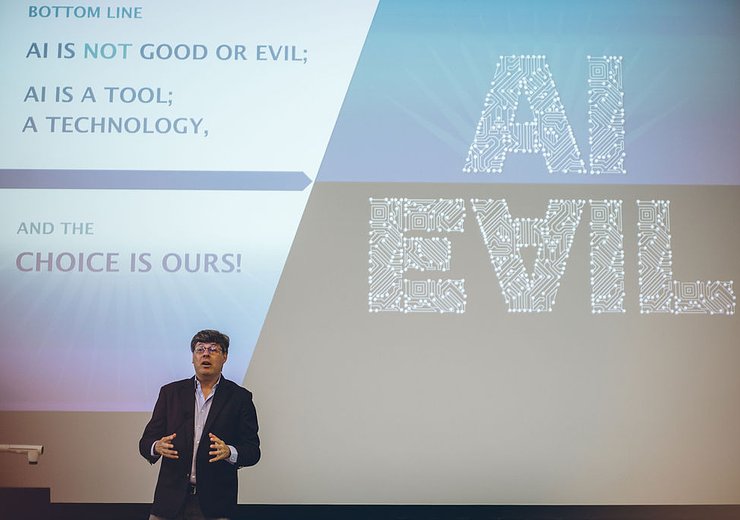 Oren Etzioni at the 2019 Vienna Gödel Lecture. — Picture: Amélie Chapalain / TU Wien Informatics