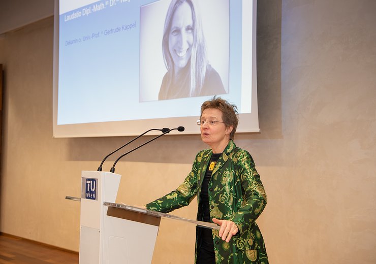 TU Wien Informatics Dean Gerti Kappel holding her laudatory speech for Katja Bühler. — Picture: Luiza Puiu, luizapuiu.com