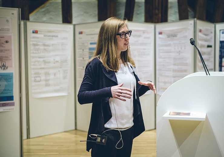 Katinka Böhm received the Distinguished Young Alumn Award for her diploma thesis at our 2019 Epilog.
