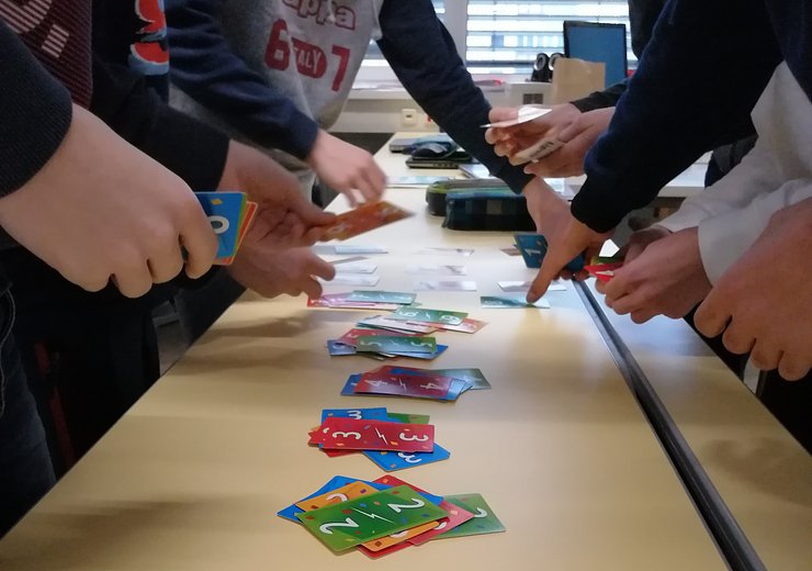 Buddies@School: How to Support Teachers in Times of Distance Learning