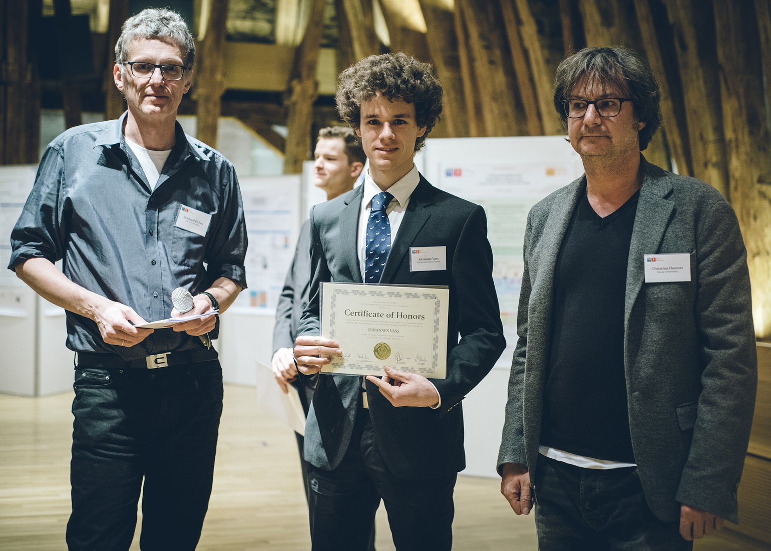 Johannes, Bachelor with Honors of the first hour, is now working as Software Engineer and Data Scientist.