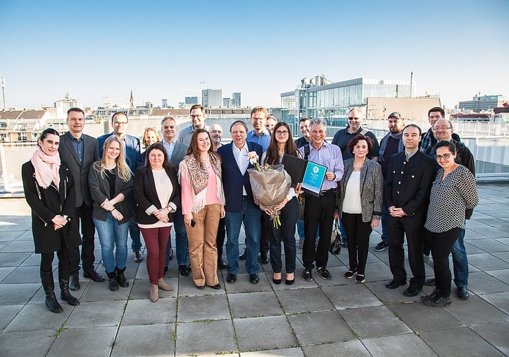 TU Wien, the Wolfgang Pauli Institute, and family, friends and colleagues of Helmut Veith.