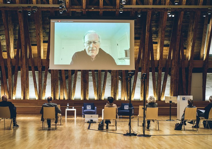 Keynote by Turing Award winner Leslie Valiant — Picture: Amélie Chapalain / TU Wien Informatics