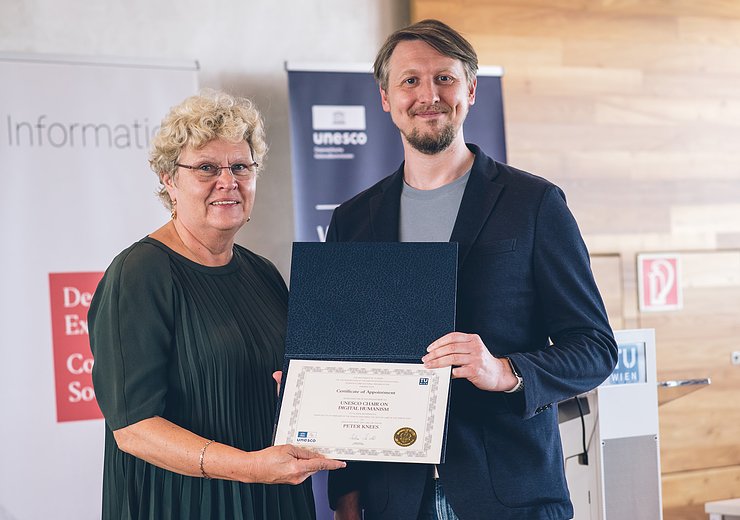 TU Wien Rector Sabine Seidler and UNESCO Chairholder Peter Knees. — Picture: Amélie Chapalain / TU Wien Informatics