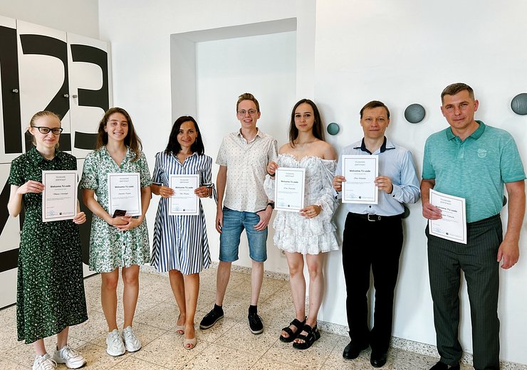 The group of the advanced course led by Timo Zikeli (middle). — Picture: Theresa Aichinger-Fankhauser / TU Wien Informatics