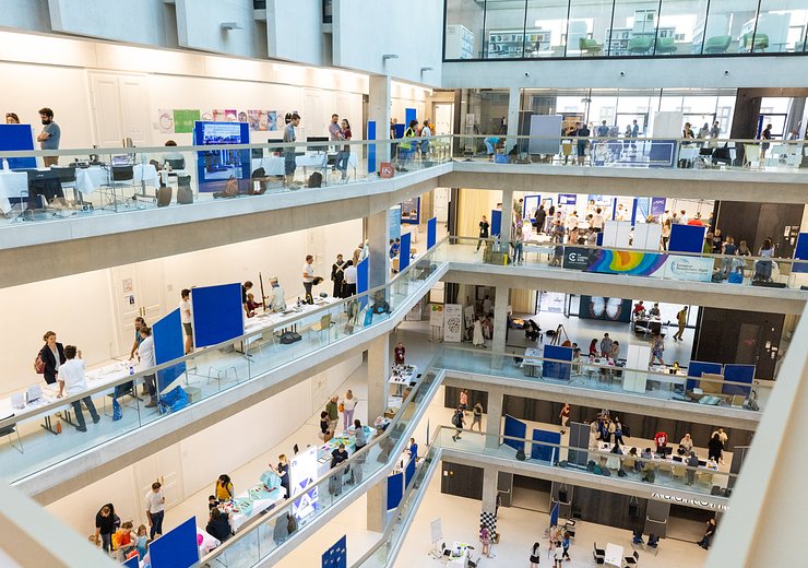 Picture: bee produced