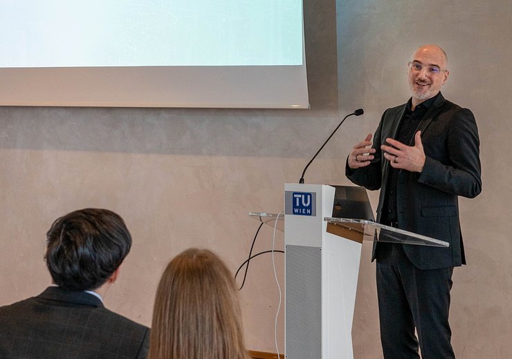 Wolfgang Aigner (Coordinator of the Doctoral Program) — Picture: TU Wien Informatics / UAS St. Pölten