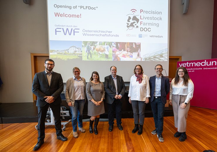 Daniel Brunner (FH OÖ), Daniela Klein-Jöbstl (Vetmeduni), Viktoria Dorfer (FH OÖ), Michael Iwersen (Vetmeduni), Margrit Gelautz (TU Wien), Stephan Winkler (FH OÖ), Elisabeth Mayrhuber (FH OÖ) (fltr).