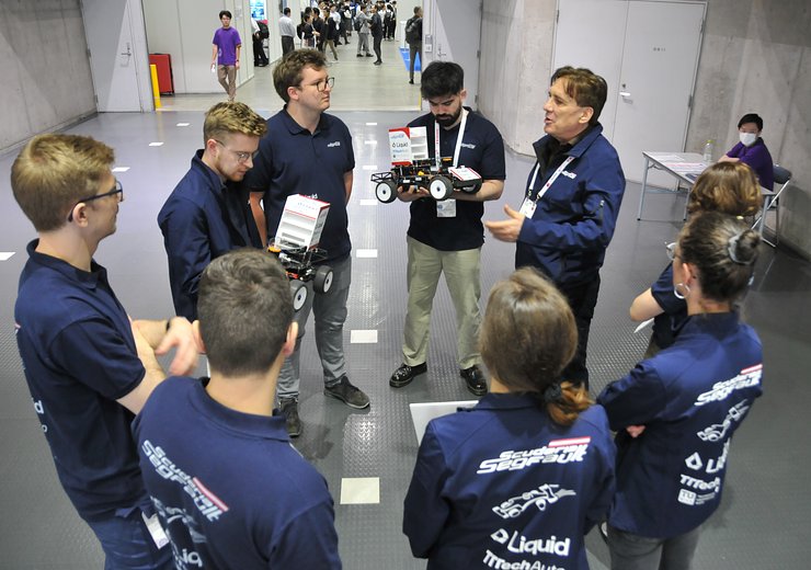 Scuderia Segfault is a team effort — Picture: Elisa Di Cristo/Andreas Brandstätter (TU Wien)