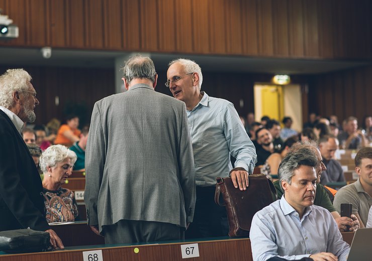 A lecture hall full with current and former members of TU Wien Informatics — Picture: Amélie Chapalain / TU Wien Informatics