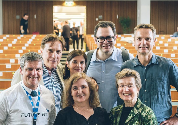 fLtR front row: TU Rector Jens Schneider, Daniela Rus and Dean Gerti Kappel fLtR back row: Radu Grosu, Ezio Bartocci, Stefan Szeider — Picture: Amélie Chapalain / TU Wien Informatics