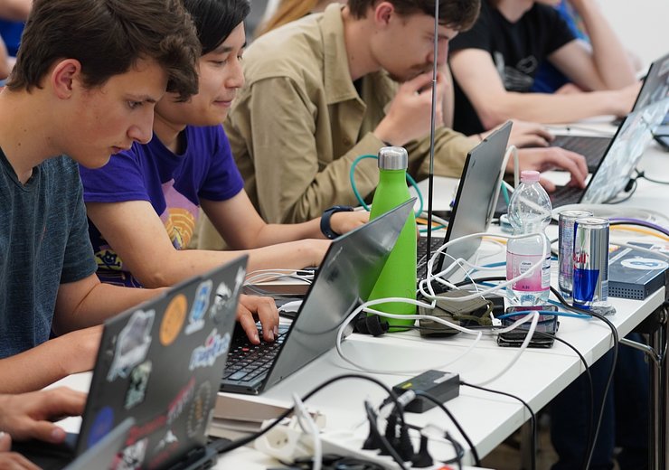 Hard at work — Picture: Marco Squarcina