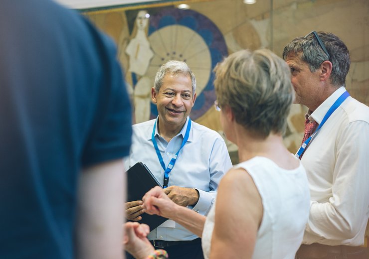 ...more discussions after the panel discussion has ended — Picture: Amélie Chapalain / TU Wien Informatics