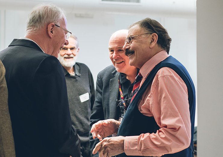 Speakers' exchange before the workshop — Picture: Amélie Chapalain / TU Wien Informatics