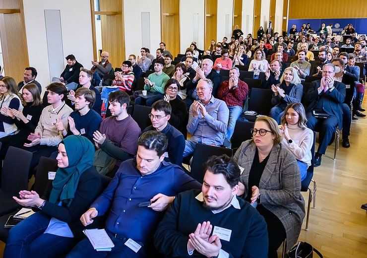 A full house - around 300 participants attended the conference — Picture: MedUni Wien / Marko Kovic