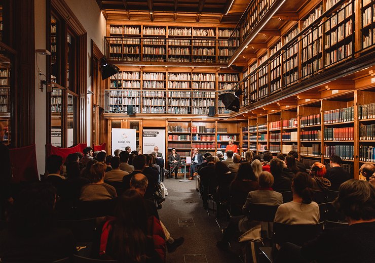 The audience at the Lesesaal of the Wienbibliothek — Picture: Wienbibliothek im Rathaus / Teresa Wagenhofer