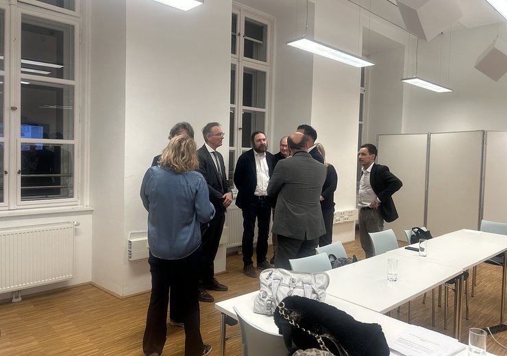 After the meeting, a chance for a more informal exchange — Picture: TU Wien Informatics