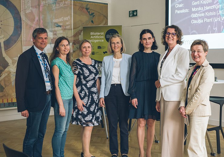 fLtR: Rector Jens Schneider, Claudia Plant, Marta Sabou, Monika Henzinger, Laura Kovács, Gabriele Kotsis, and Dean Gerti Kappel