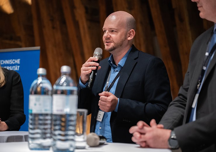 Christoph Weiss (Frequentis DFS Aerosense) — Picture: Markus Hollo / TU Wien Informatics