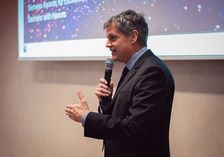 Rector Schneider opened the Award Ceremony — Picture: Markus Hollo / TU Wien Informatics