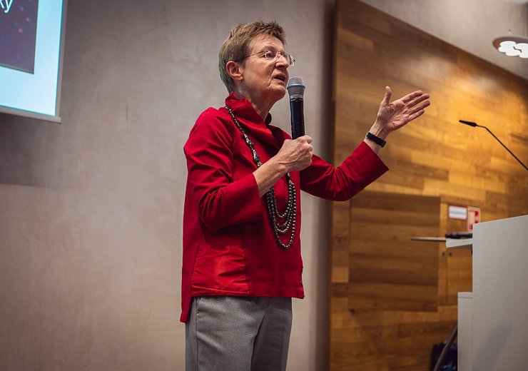 Dean Gerti Kappel giving her welcome address — Picture: Markus Hollo / TU Wien Informatics