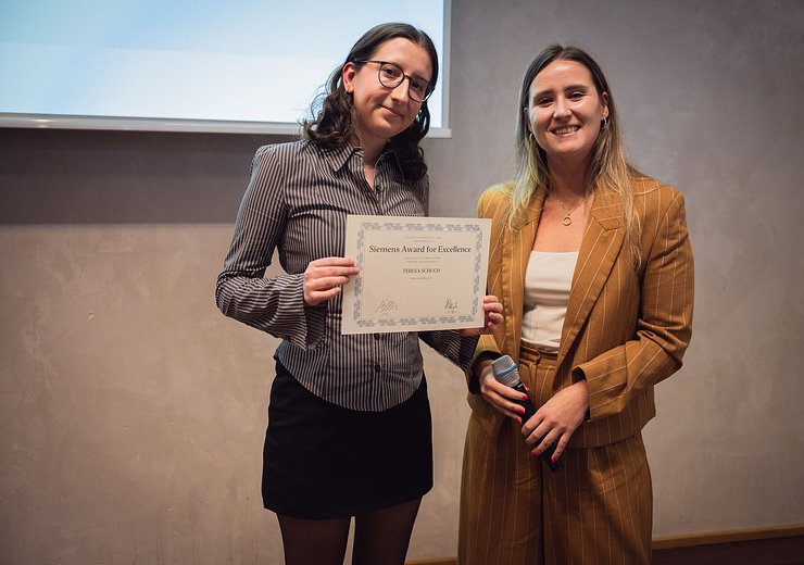 Teresa Schuch and Nicole Graf — Picture: Markus Hollo / TU Wien Informatics