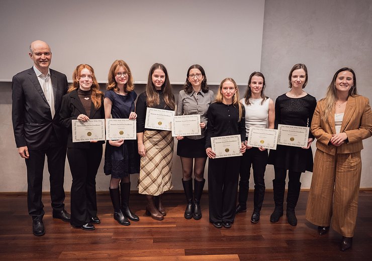 All recipients of the Siemens Awards for Excellence with MIchael Heiss and Nicole Graf, both from Siemens AG — Picture: Markus Hollo / TU Wien Informatics