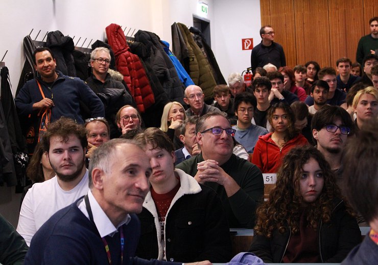 How DO machines learn and think? Asked and answered by Stefan Neumann and Emanuel Sallinger — Picture: TU Wien Informatics