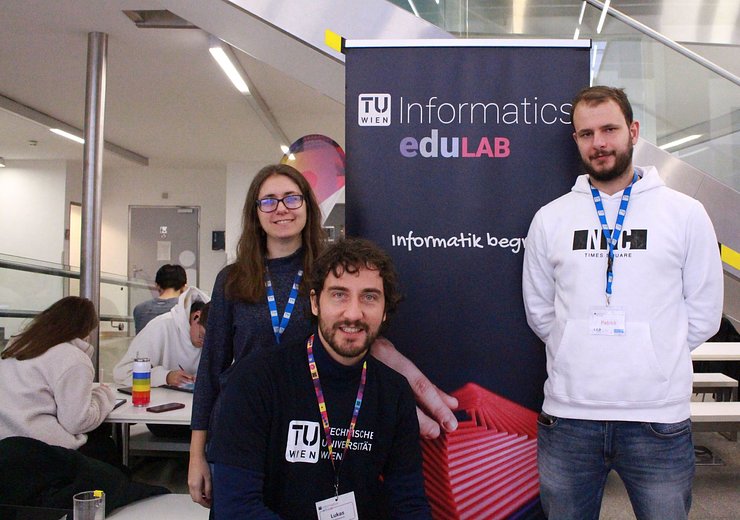 Our eduLAB team at the Festival is making even the most complex concepts of computer Science tangible for children (and adults, but there's no dedicated workshop format for them yet). — Picture: TU Wien Informatics