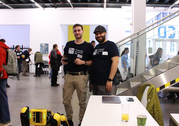 Say Hi to Spot! — Picture: TU Wien Informatics