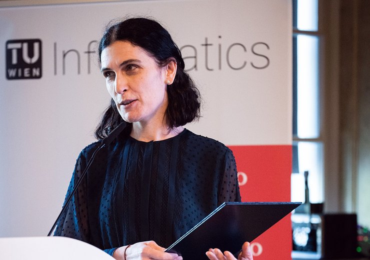 Laura Kovács presenting the Helmut Veith stipends — Picture: Markus Hollo / TU Wien Informatics