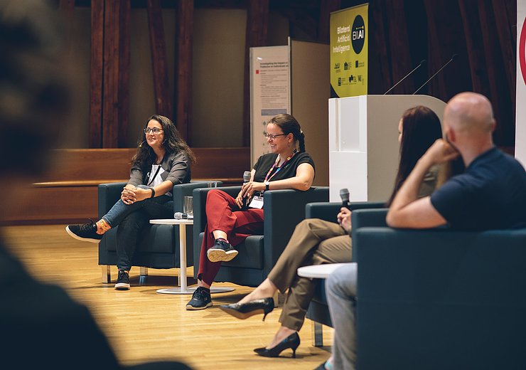 Panel discussion with Johanna Ullrich — Picture: Amélie Chapalain / TU Wien Informatics