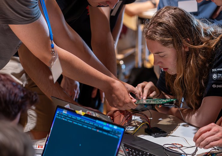 What was that? Too many cooks spoil the broth? Won't happen to our hackers :) — Picture: Marco Squarcina