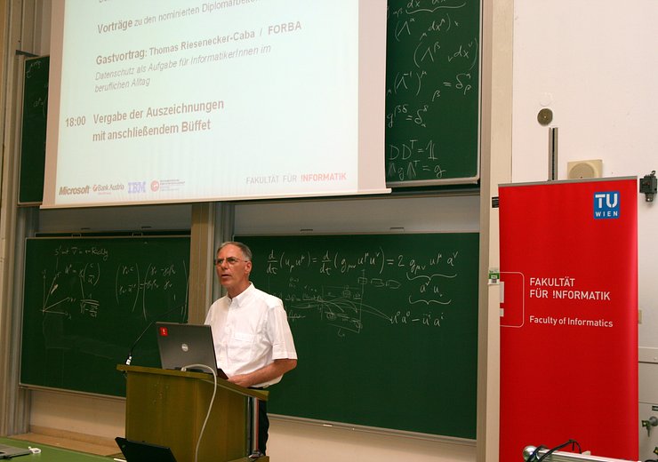 Vizerektor A. Prechtl, eröfffnet die Veranstaltung