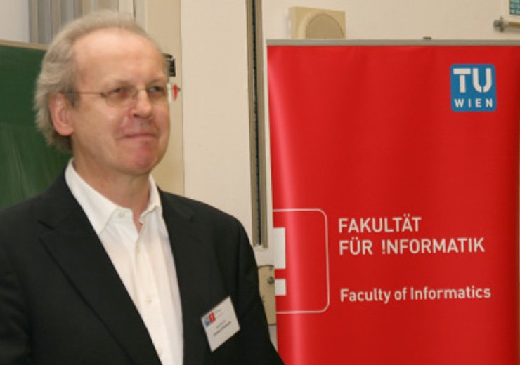 C. Breiteneder präsentiert Videos aus der LVA Multimedia-Produktion.