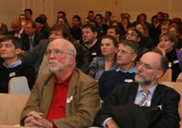 Günter Haring und Dekan Wolfgang Klas von der Universität Wien.