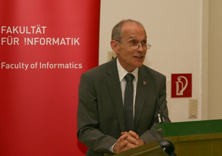 Dekan G. Steinhardt eröffnet den EPILOG.