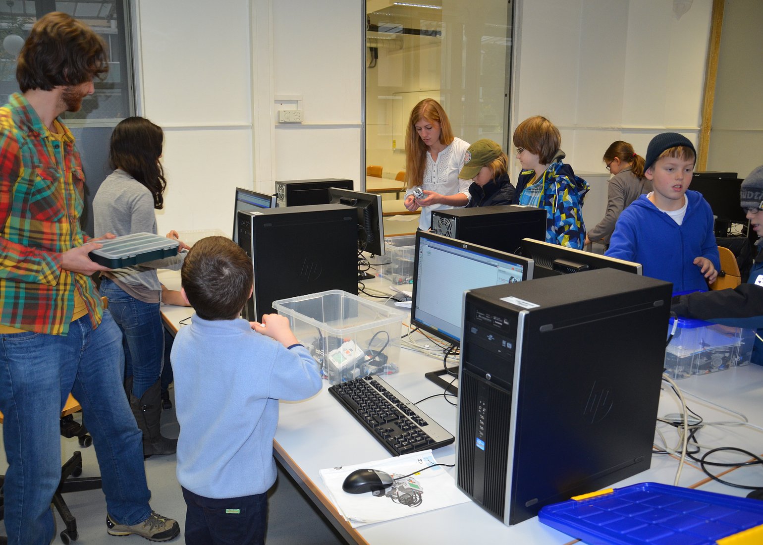Kinder programmieren, Kinder im Informatik Labor