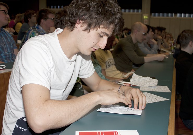 The audience was given a puzzle created especially for the Vienna Gödel Lecture. — Picture: TU Wien Informatics