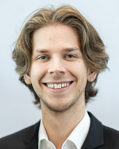 Lukas Pezzei