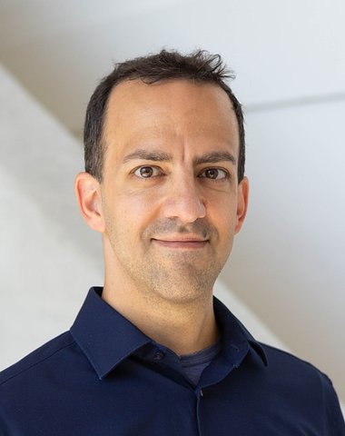 Nawid Siassi