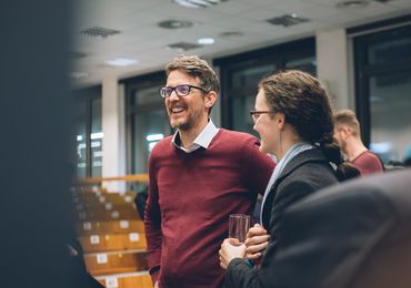 Daniel Müller-Gritschneder and colleagues after the lecture — Picture: Amélie Chapalain / TU Wien Informatics